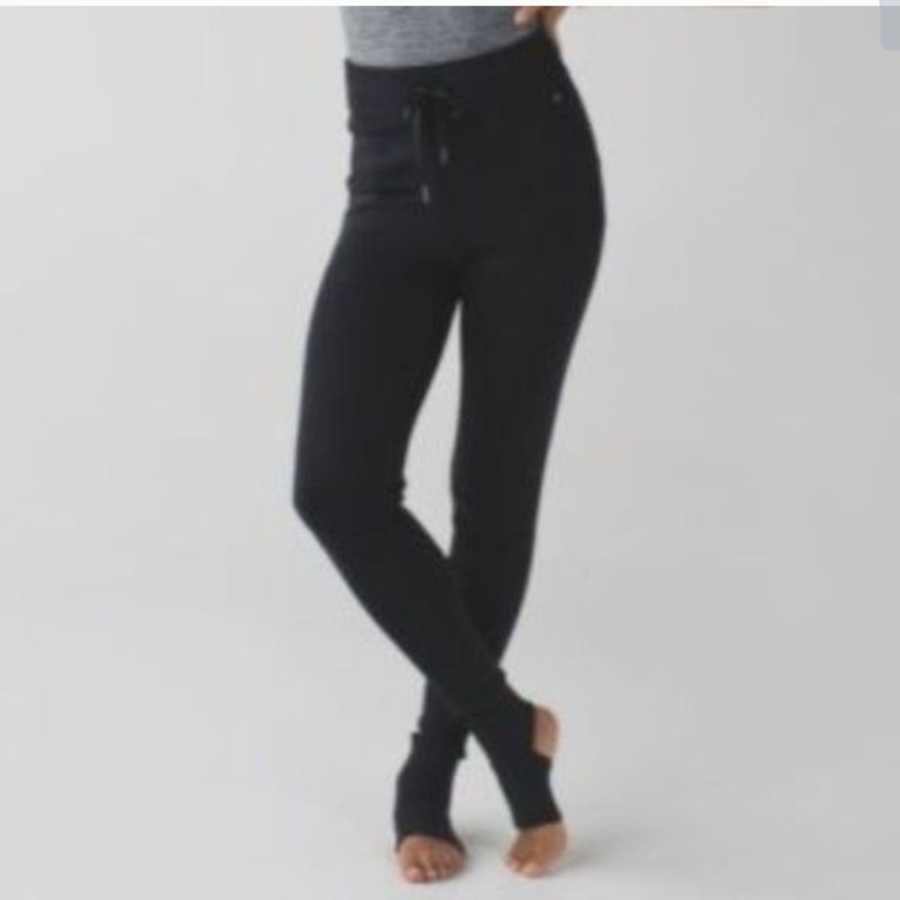Lululemon Heather black sweet Savasana Sweater Pant 6 S